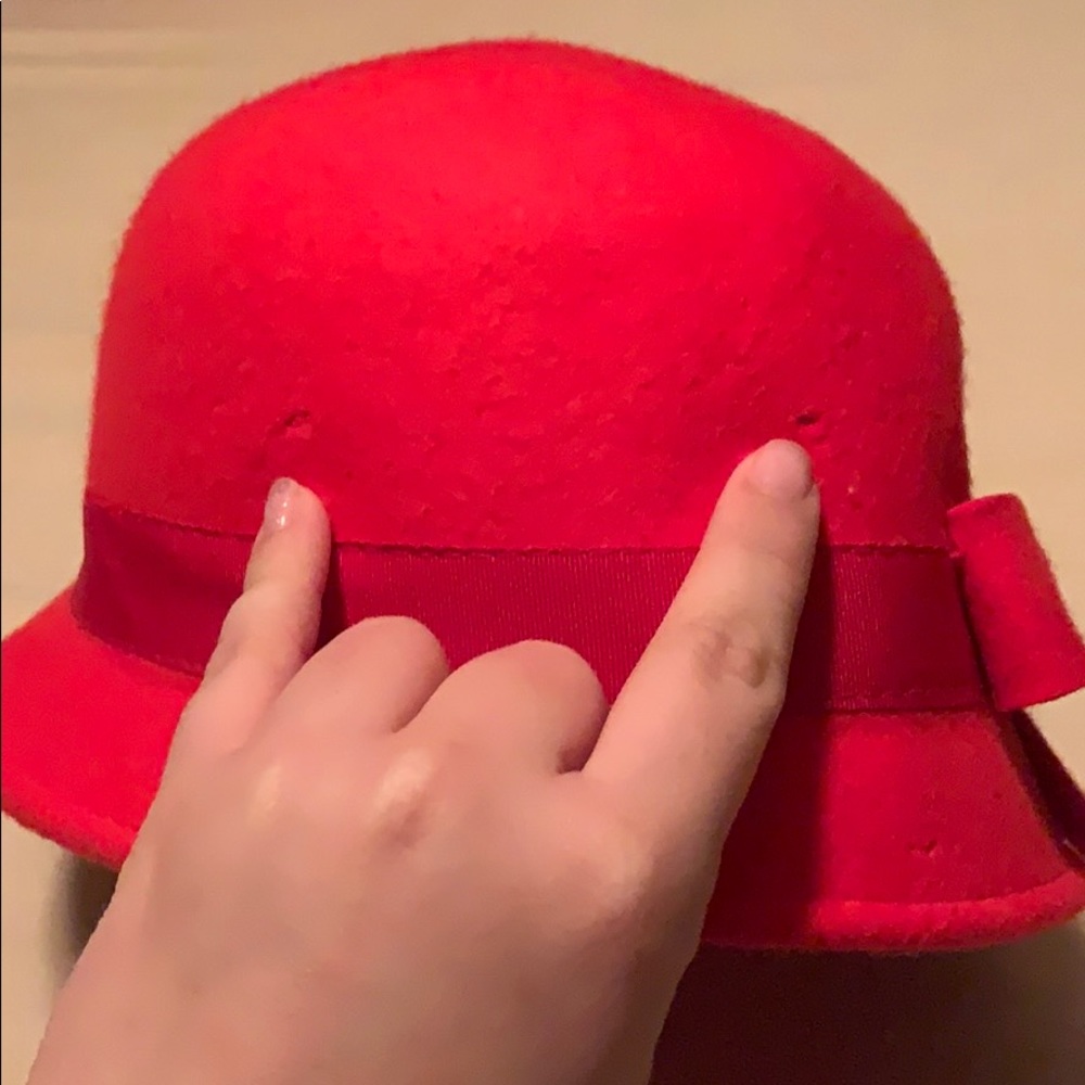 Red hat - Picture 4 of 4